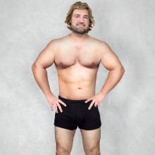 homme-blond-musclé-retouche-russe