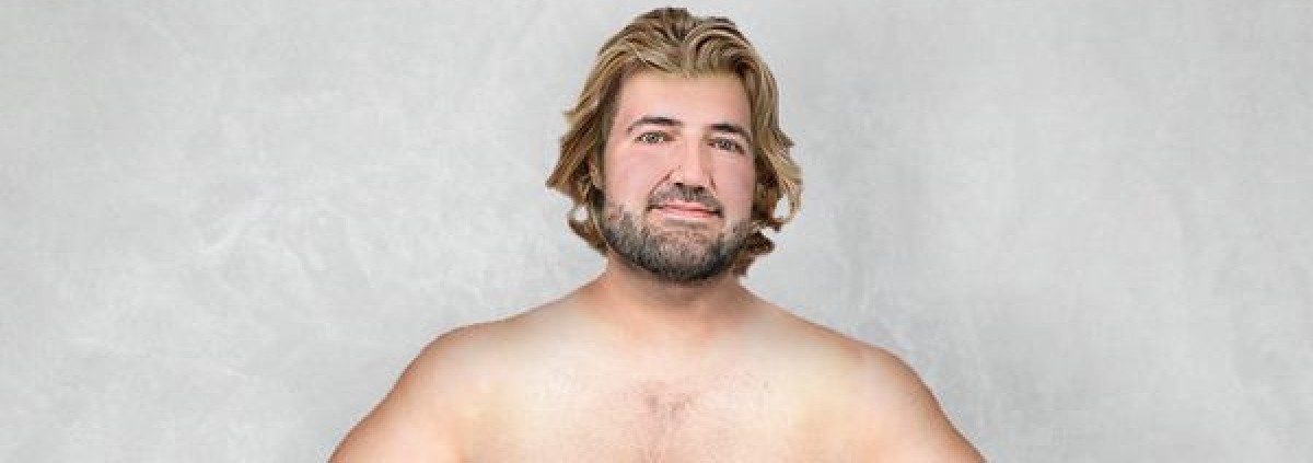 homme-blond-musclé-retouche-russe